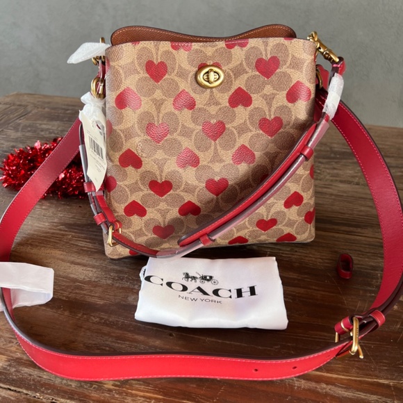 Coach Willow Bucket Bag In Signature Canvas With Heart Print BRAND NEW - Picture 6 of 14